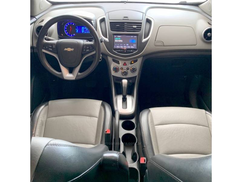 CHEVROLET - TRACKER - 2014/2015 - Branca - R$ 71.000,00