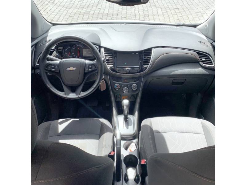 CHEVROLET - TRACKER - 2018/2018 - Branca - R$ 93.000,00