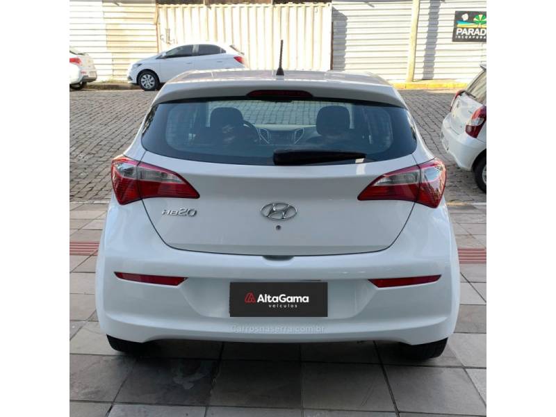 HYUNDAI - HB20 - 2017/2017 - Branca - R$ 52.000,00