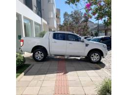 FORD - RANGER - 2017/2017 - Branca - R$ 114.000,00