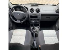 FORD - FIESTA - 2007/2008 - Prata - R$ 28.000,00