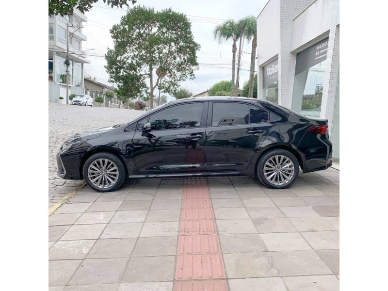 TOYOTA - COROLLA - 2024/2024 - Preta - R$ 148.000,00