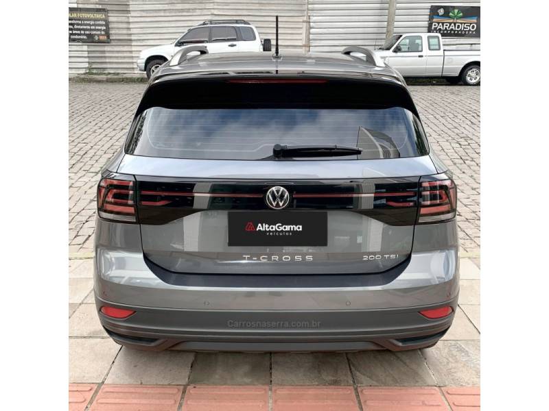 VOLKSWAGEN - T-CROSS - 2023/2024 - Cinza - R$ 123.000,00