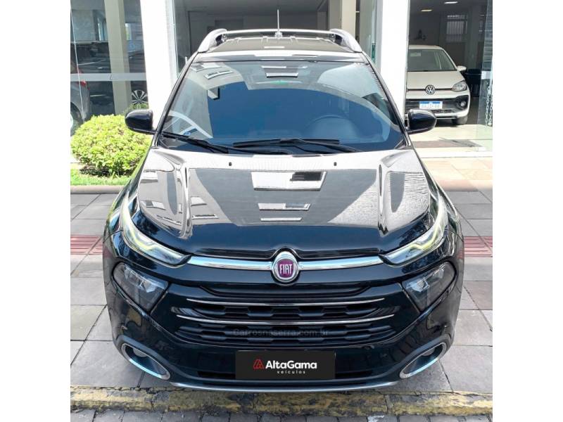 FIAT - TORO - 2017/2018 - Preta - R$ 104.000,00