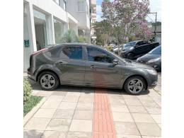 FORD - FOCUS - 2012/2012 - Cinza - R$ 40.000,00