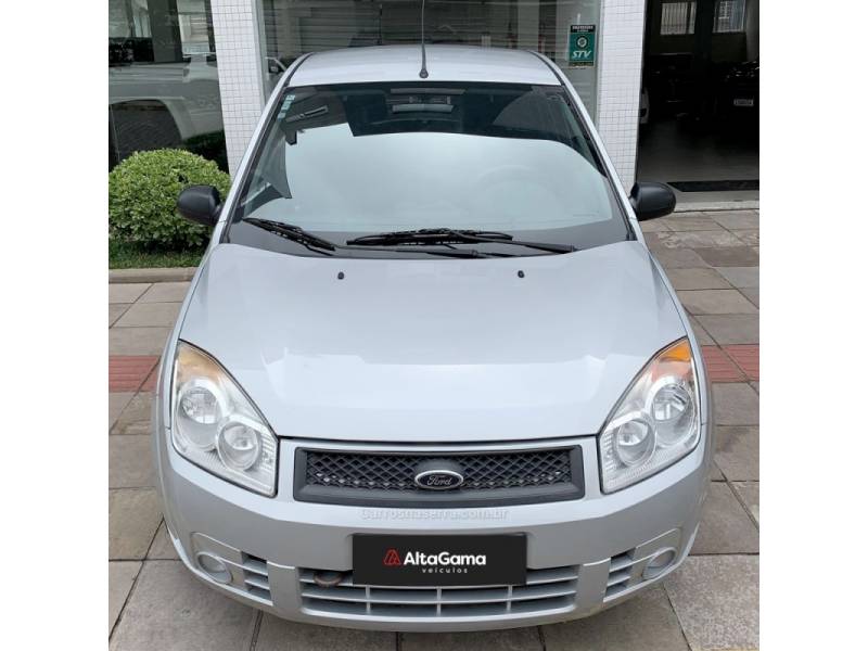 FORD - FIESTA - 2007/2008 - Prata - R$ 28.000,00