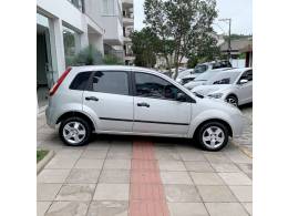 FORD - FIESTA - 2007/2008 - Prata - R$ 28.000,00