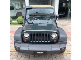 JEEP - WRANGLER - 2009/2010 - Verde - R$ 155.000,00