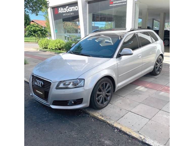 AUDI - A3 - 2009/2010 - Prata - R$ 68.000,00