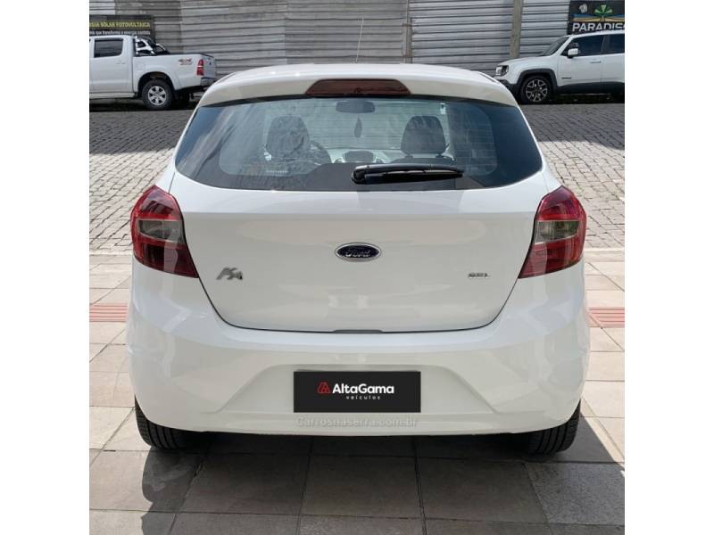 FORD - KA - 2015/2015 - Branca - R$ 41.000,00