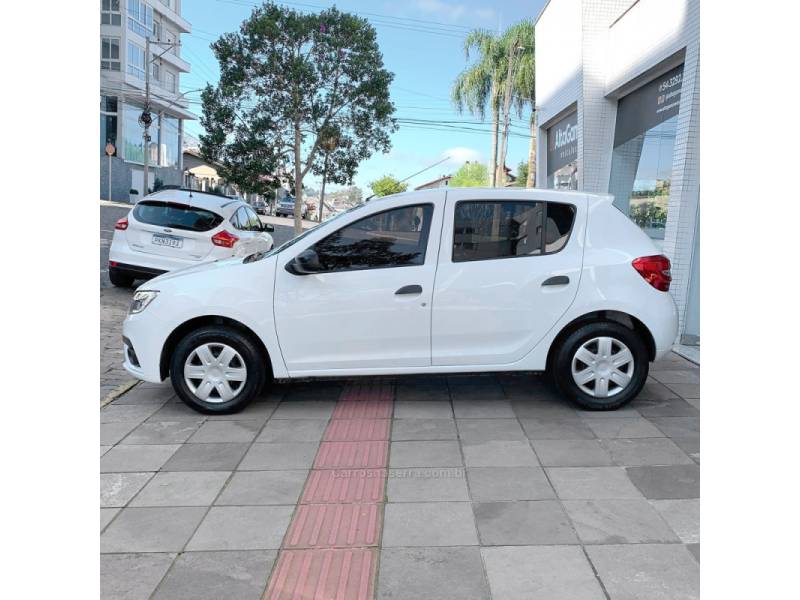 RENAULT - SANDERO - 2019/2020 - Branca - R$ 52.000,00