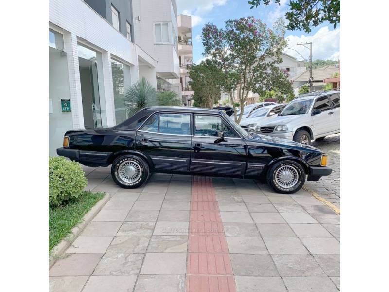 CHEVROLET - OPALA - 1987/1987 - Preta - R$ 60.000,00