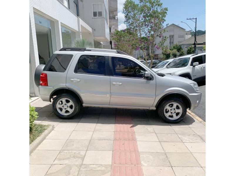 FORD - ECOSPORT - 2011/2011 - Prata - R$ 40.000,00