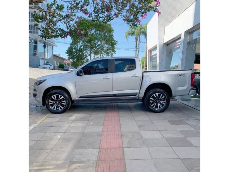 CHEVROLET - S10 - 2019/2020 - Prata - R$ 152.000,00