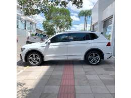 VOLKSWAGEN - TIGUAN - 2020/2020 - Branca - R$ 171.000,00