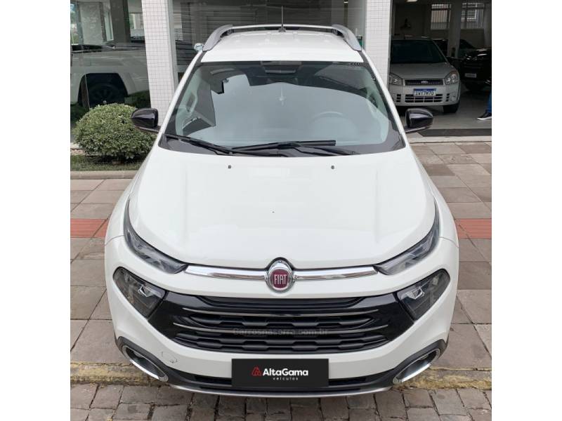 FIAT - TORO - 2018/2019 - Branca - R$ 123.000,00