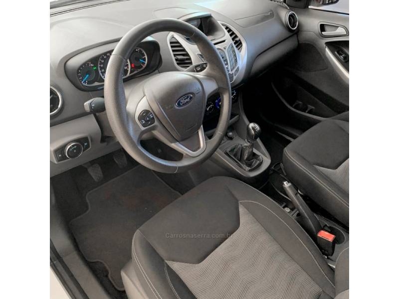 FORD - KA - 2015/2015 - Branca - R$ 41.000,00