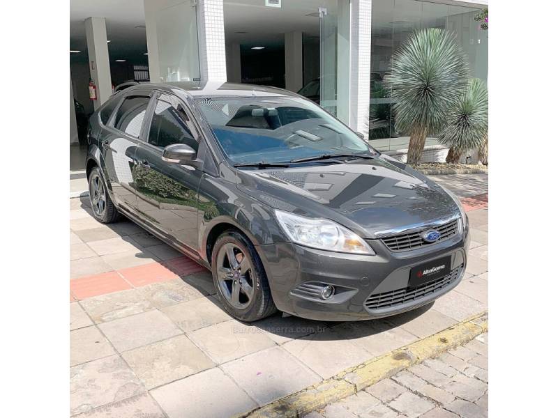 FORD - FOCUS - 2012/2012 - Cinza - R$ 40.000,00