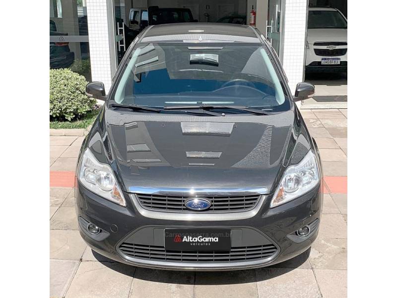 FORD - FOCUS - 2012/2012 - Cinza - R$ 40.000,00