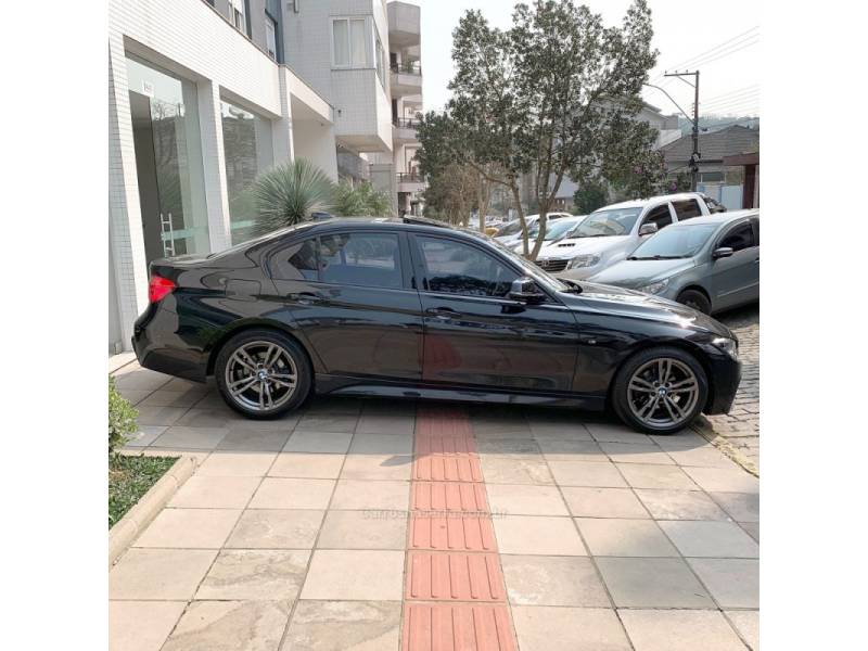 BMW - 320I - 2016/2017 - Preta - R$ 140.000,00