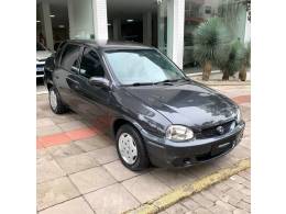 CHEVROLET - CORSA - 2002/2002 - Cinza - R$ 17.000,00