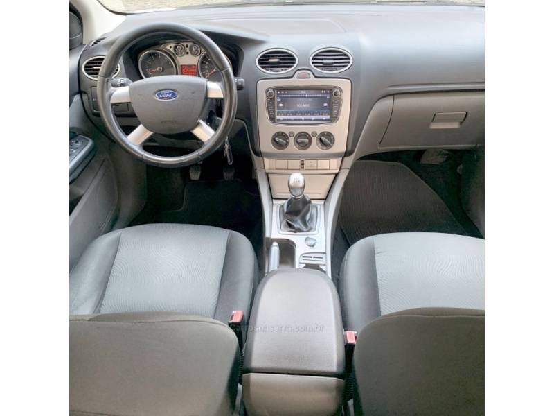 FORD - FOCUS - 2012/2012 - Cinza - R$ 40.000,00