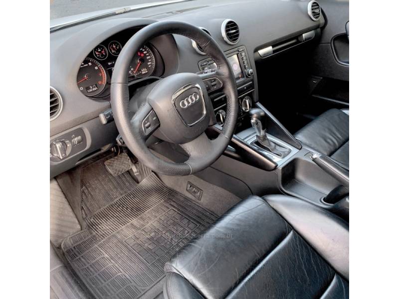 AUDI - A3 - 2009/2010 - Prata - R$ 68.000,00