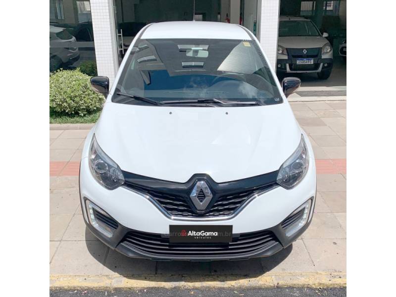 RENAULT - CAPTUR - 2018/2019 - Branca - R$ 77.000,00