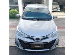 TOYOTA - YARIS - 2019/2019 - Prata - R$ 79.000,00