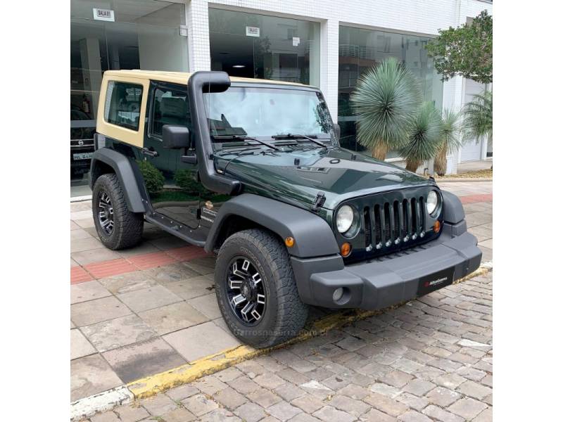 JEEP - WRANGLER - 2009/2010 - Verde - R$ 155.000,00