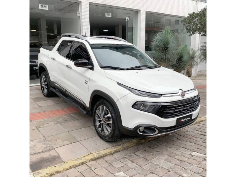 FIAT - TORO - 2018/2019 - Branca - R$ 123.000,00