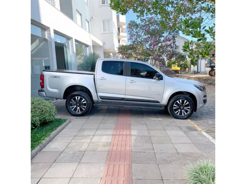 CHEVROLET - S10 - 2019/2020 - Prata - R$ 152.000,00