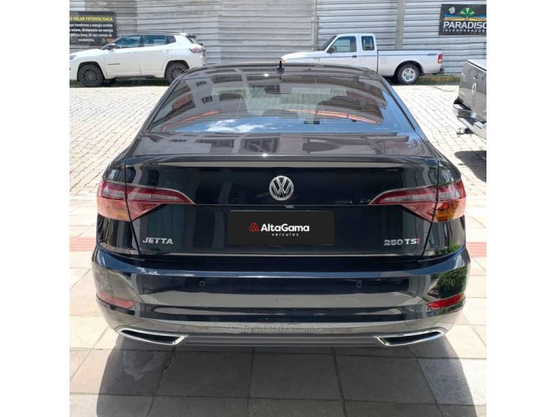 VOLKSWAGEN - JETTA - 2020/2020 - Preta - R$ 126.000,00