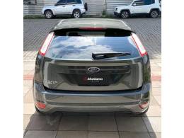 FORD - FOCUS - 2012/2012 - Cinza - R$ 40.000,00