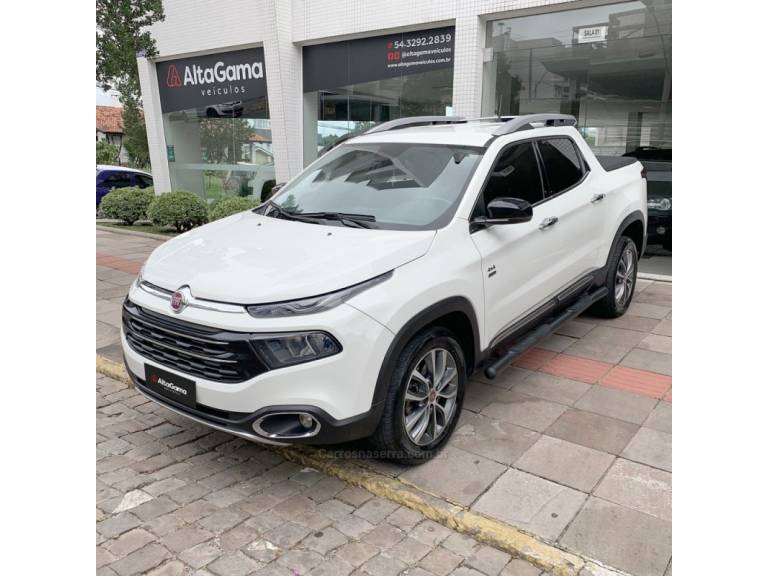 FIAT - TORO - 2018/2019 - Branca - R$ 123.000,00