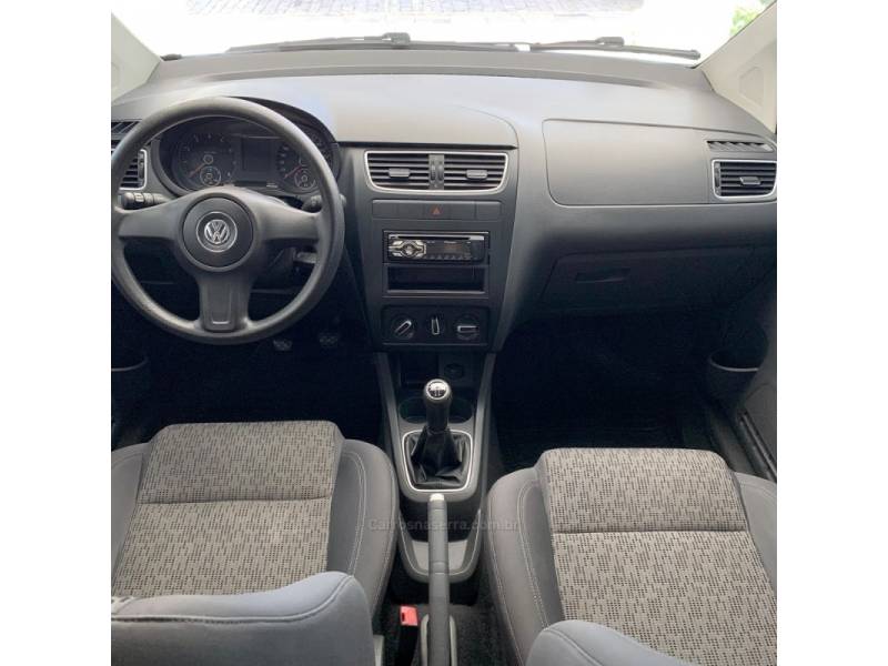 VOLKSWAGEN - FOX - 2012/2013 - Cinza - R$ 39.000,00