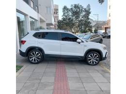 VOLKSWAGEN - TAOS - 2021/2022 - Branca - R$ 159.000,00